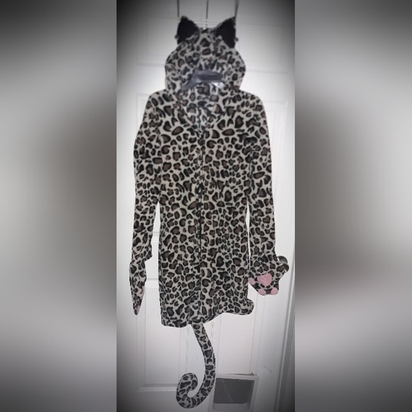 Torrid x Legs Avenue Leopard Cozy Dress Costume Size 1X/2X - Picture 6 of 11